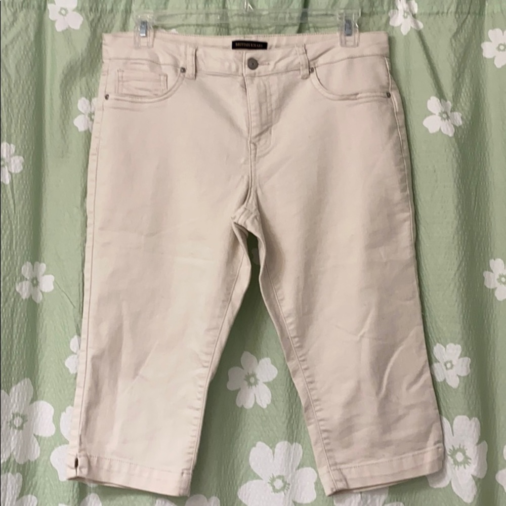 Ladies Bermuda shorts